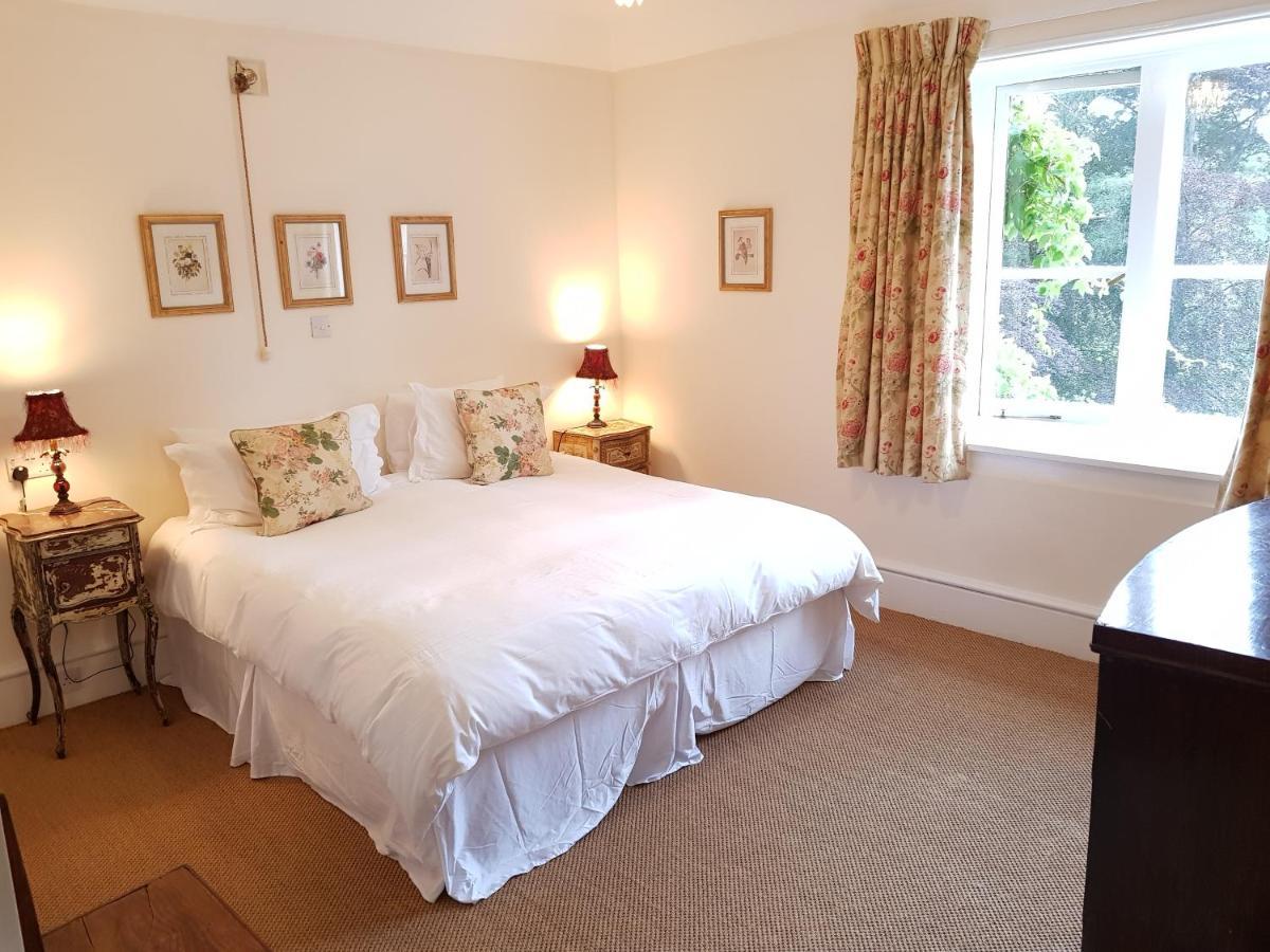 Cambus O' May Traditional Highland Hotel Ballater Esterno foto