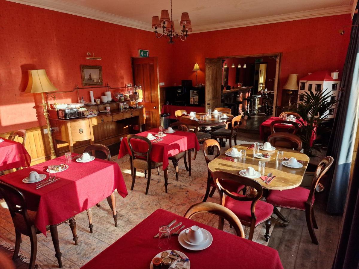 Cambus O' May Traditional Highland Hotel Ballater Esterno foto