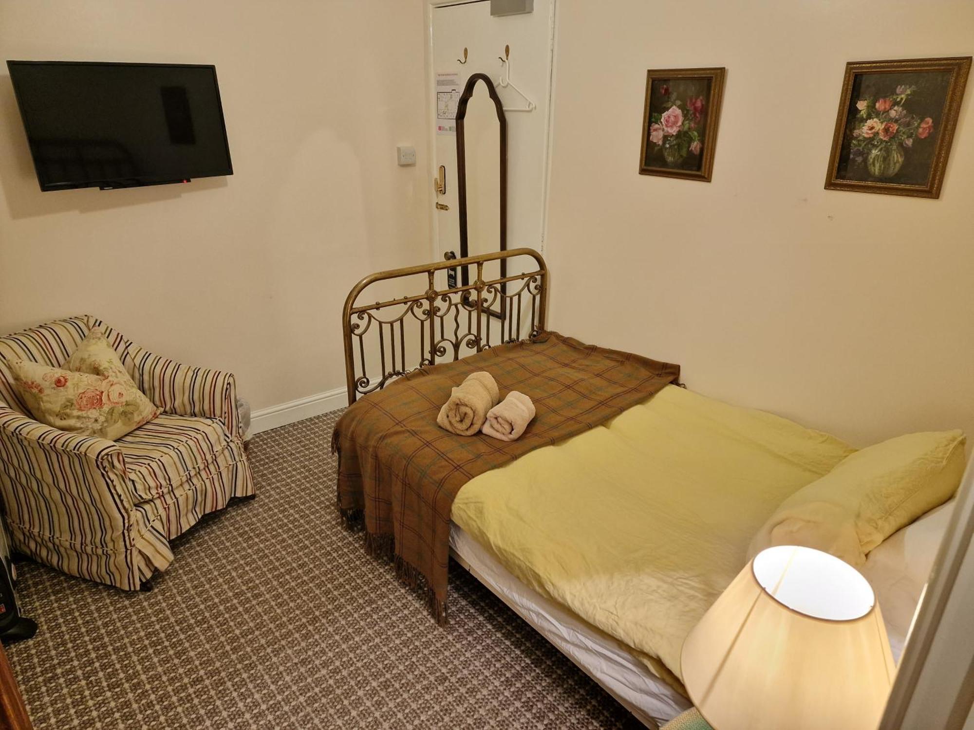 Cambus O' May Traditional Highland Hotel Ballater Camera foto