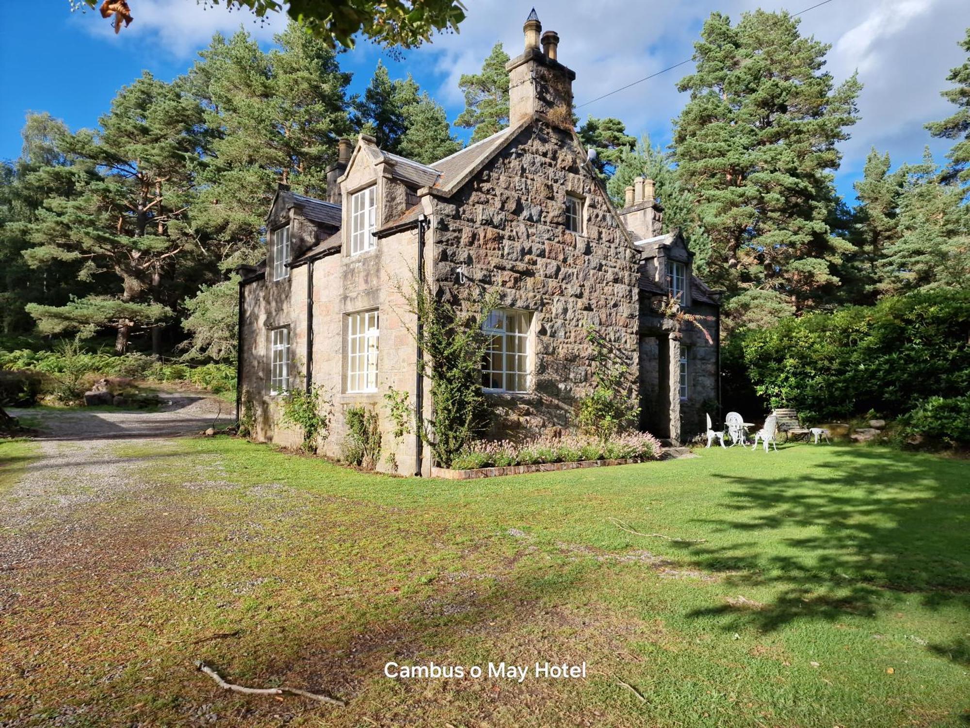 Cambus O' May Traditional Highland Hotel Ballater Esterno foto